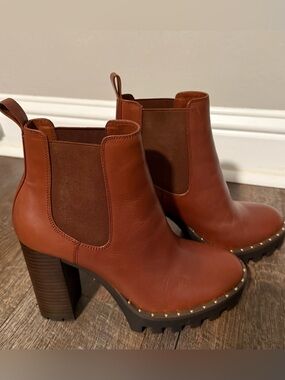 ANTONIO MELANI Chestnut Brown Lug-Sole Chelsea Booties